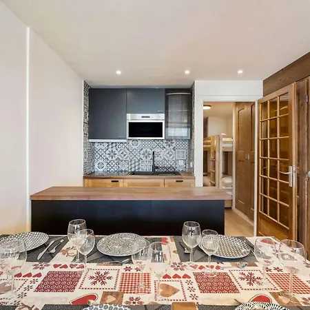 Cozy Renovated With Panoramic Mountain View - Le Serac Apartment *